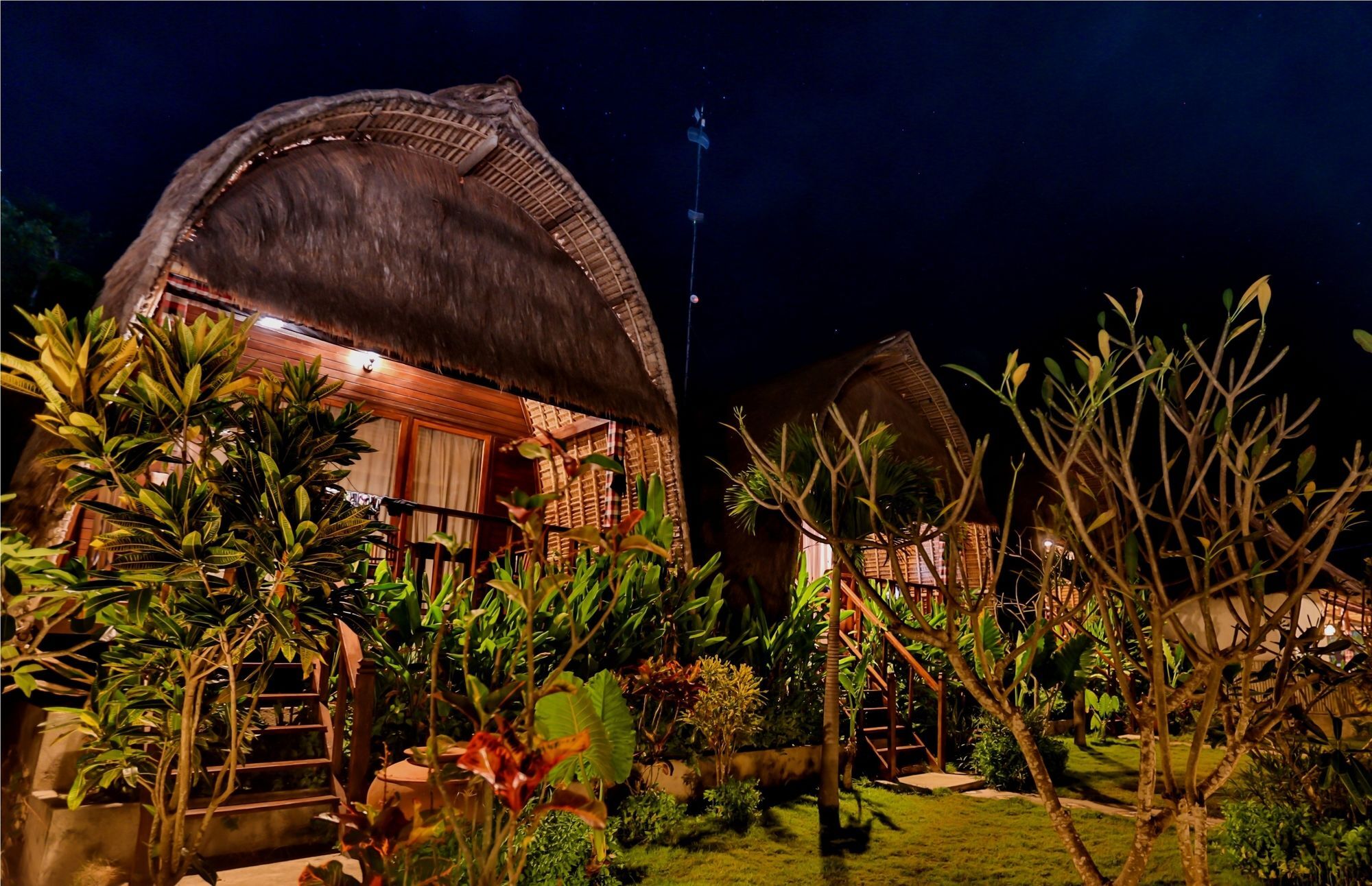 Sunset Coin Lembongan Hotel Nusa Lembongan Exterior photo