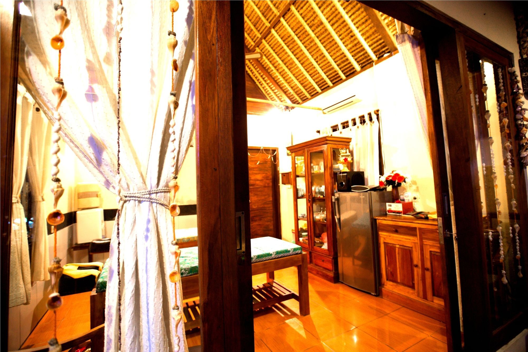 Sunset Coin Lembongan Hotel Nusa Lembongan Exterior photo