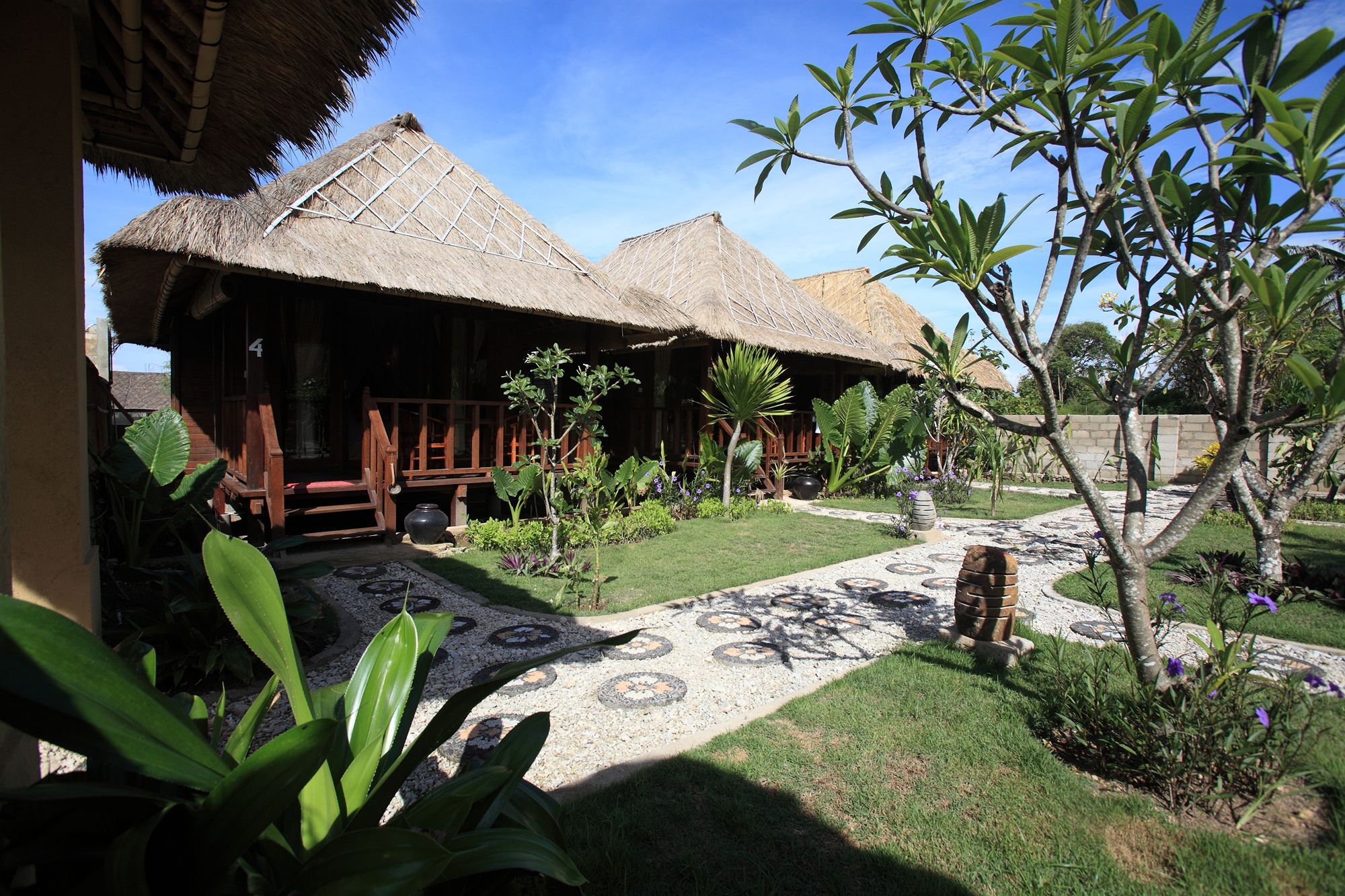 Sunset Coin Lembongan Hotel Nusa Lembongan Exterior photo