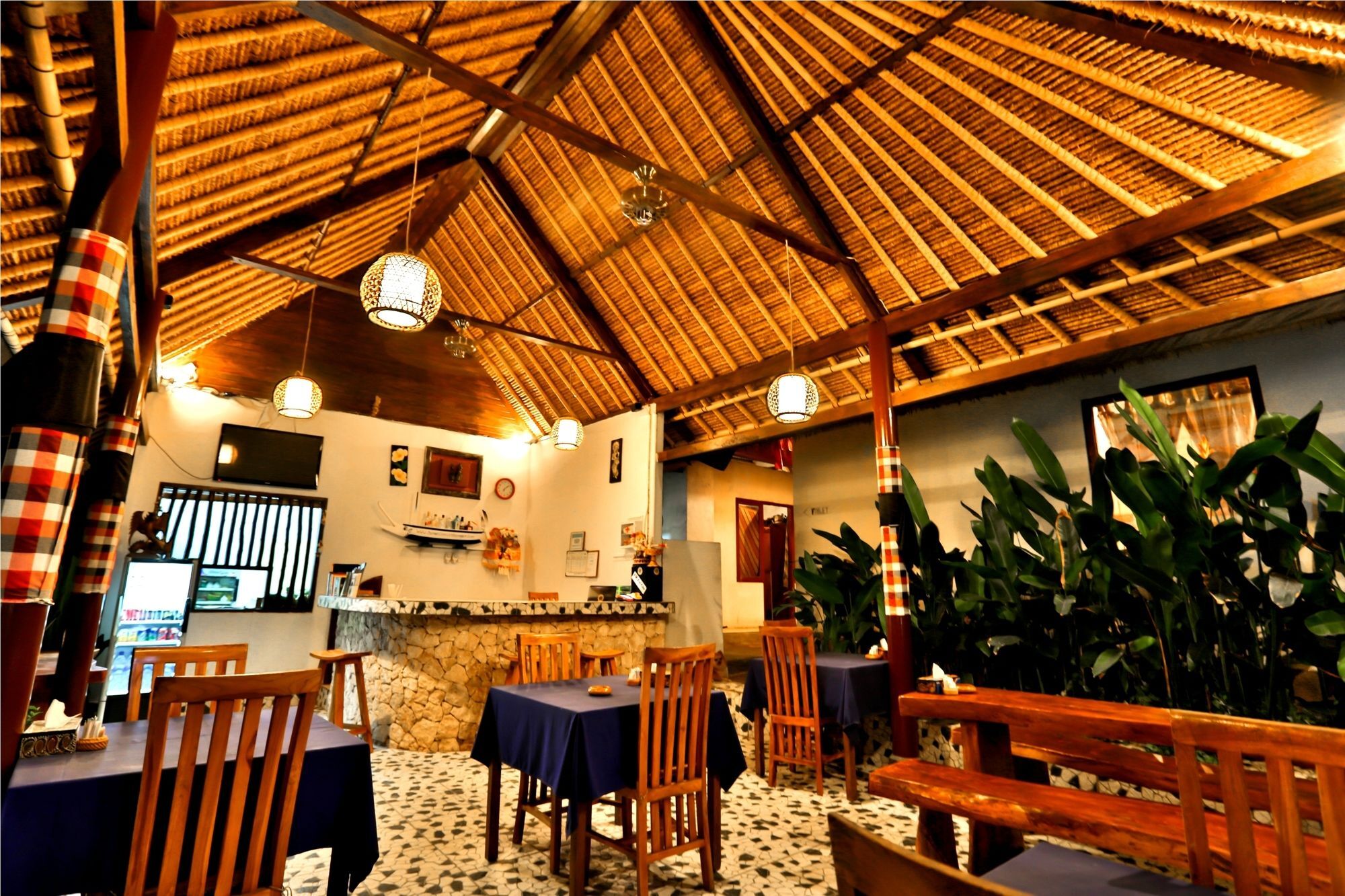 Sunset Coin Lembongan Hotel Nusa Lembongan Exterior photo